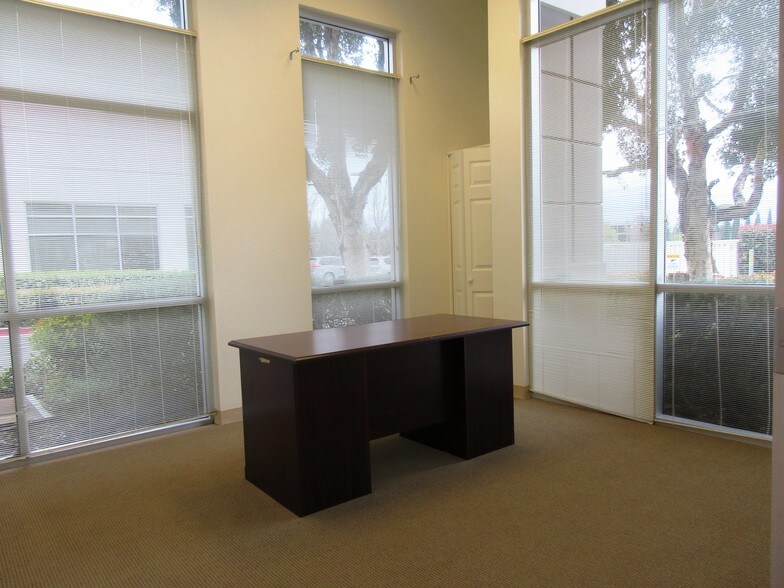 More Photos Of 909-943 Corporate Way, Fremont Research And Development For Sale