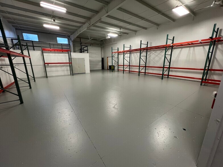More Photos Of 12259-12315 Cleveland St, Nunica Warehouse For Lease