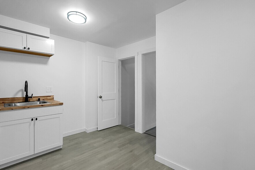 More Photos Of 259-265 Broad Meadows Blvd, Columbus Apartments For Sale