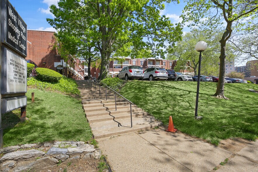 More Photos Of 3901 Conshohocken Ave, Philadelphia Apartments For Lease