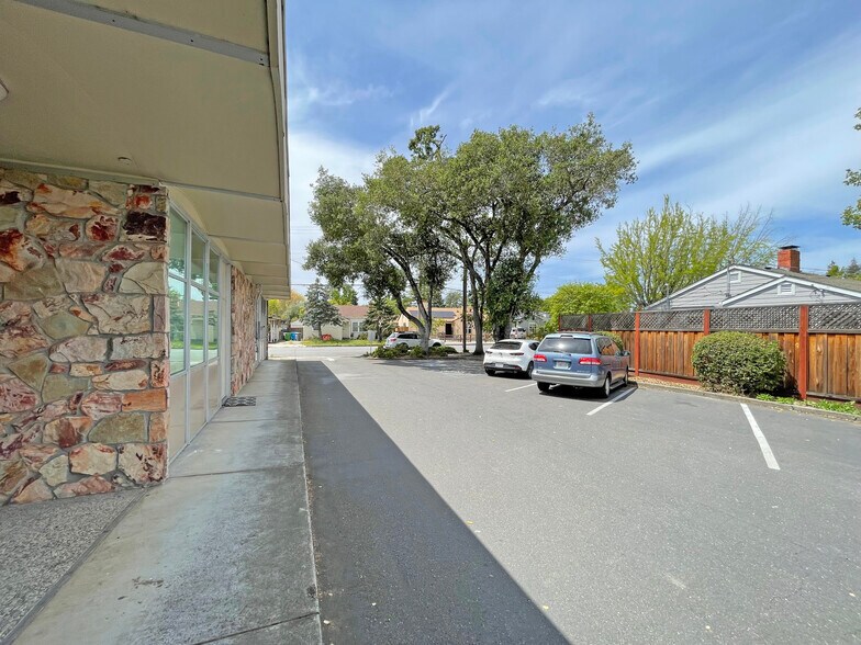 More Photos Of 1515 Montgomery Dr, Santa Rosa Medical For Sale