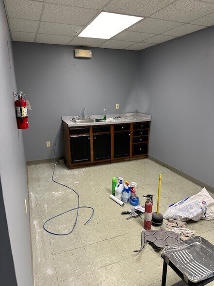 More Photos Of 347-374 Lang Blvd, Buffalo Light Distribution For Lease