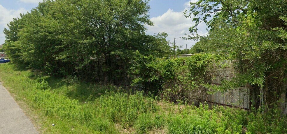 More Photos Of 10022 Eastex Fwy, Houston Land For Sale