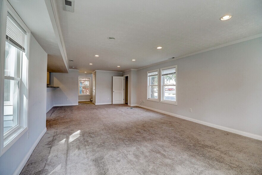 More Photos Of , Indianapolis Multifamily For Sale