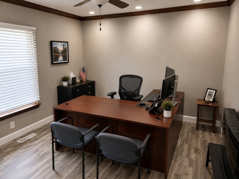 More Photos Of 1324 Troy Rd, Edwardsville Office For Sale