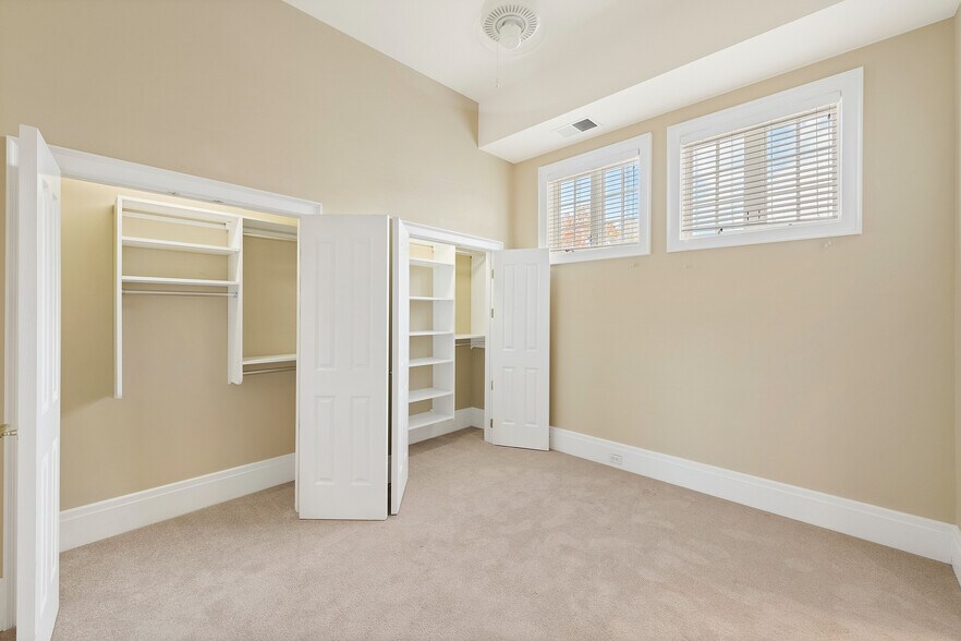 More Photos Of 2411 E Franklin St, Richmond Apartments For Lease