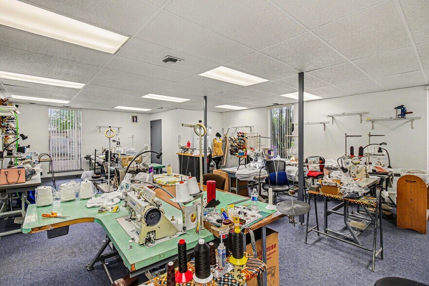 More Photos Of 600 Northland Blvd, Forest Park Warehouse For Sale