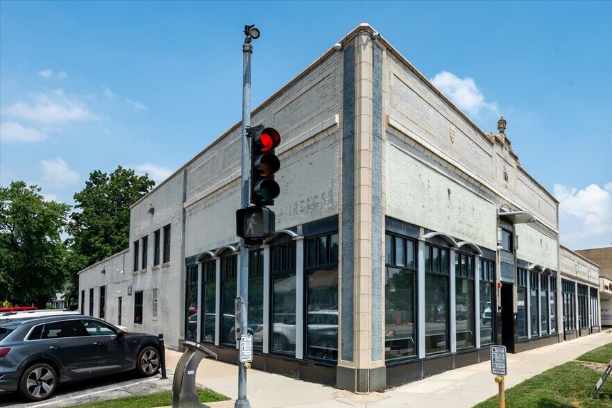 More Photos Of 6613-6621 Ogden Ave, Berwyn Storefront Retail Office For Sale