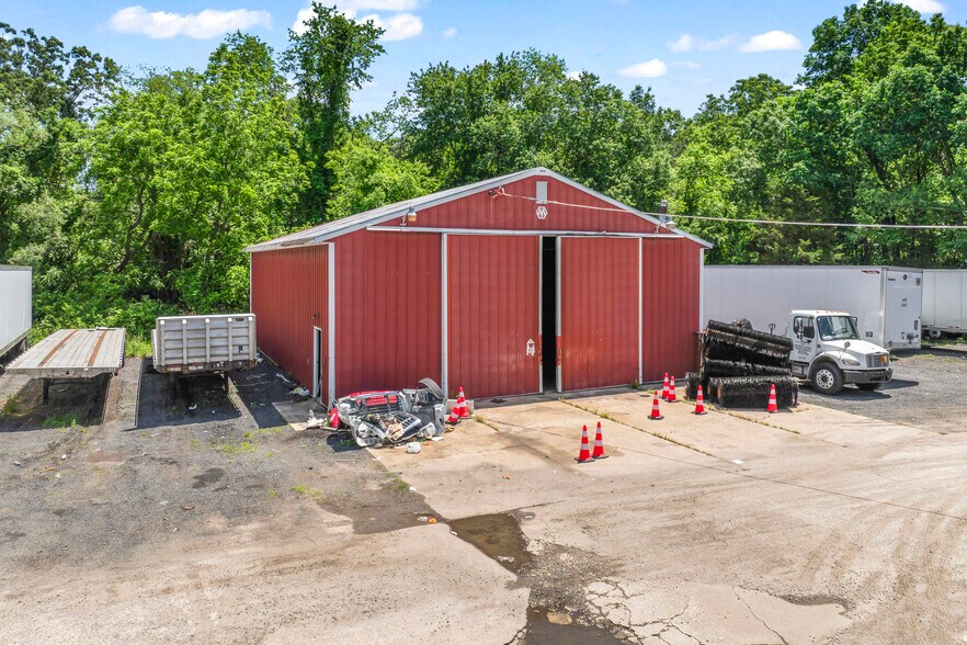 More Photos Of 2660 Main Rd, Franklinville Contractor Storage Yard For Sale