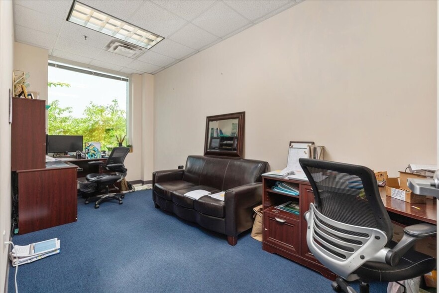 More Photos Of 8140 Ashton Ave, Manassas Medical For Sale