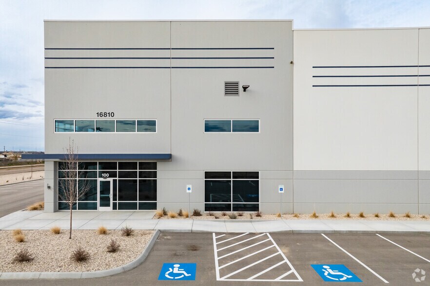 More Photos Of 16810 Northside Blvd, Nampa Warehouse For Sale