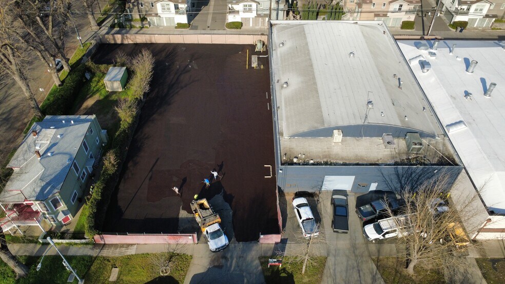 More Photos Of 1717 E St, Sacramento Warehouse For Sale