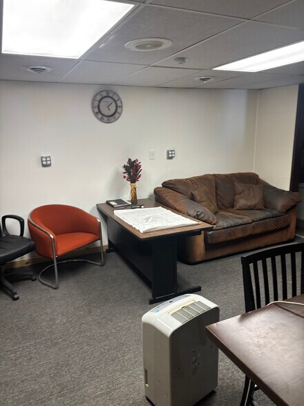 More Photos Of 2520 N Euclid Ave, Bay City Medical For Sale