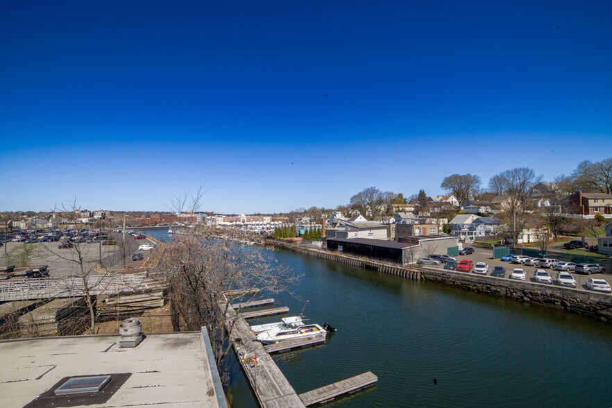 More Photos Of 1 Martin Pl, Port Chester Manufacturing For Lease