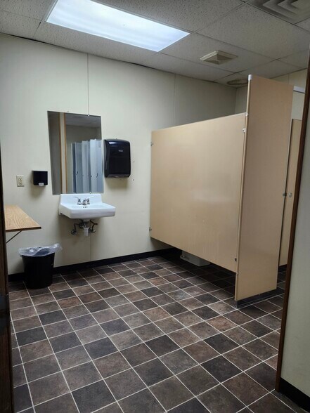 More Photos Of 826 Franklin Rd, Mercer Medical For Lease