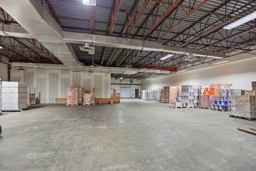 Primary Photo Of 678 Andover St, Lawrence Light Manufacturing For Lease