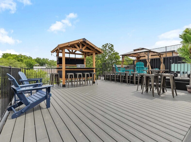 More Photos Of 1300 Pennock Ave, Nashville Specialty For Sale