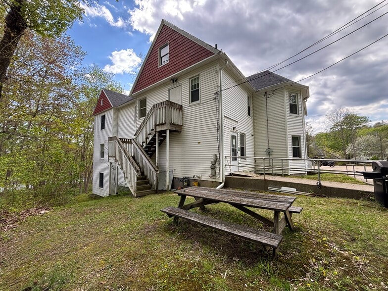 More Photos Of 60 Cottage St, Great Barrington Office For Sale