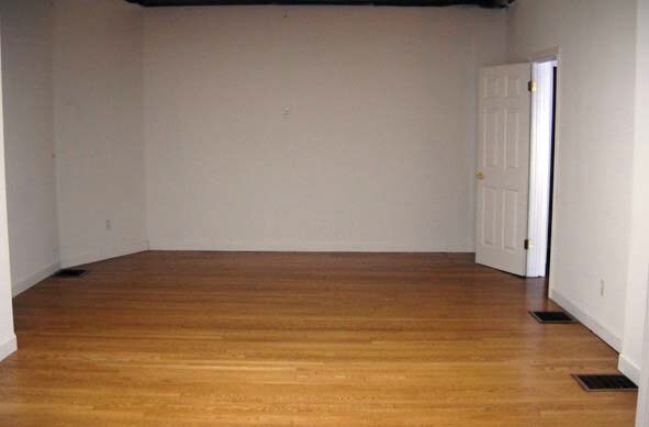 More Photos Of 1049 First Capitol Dr, Saint Charles Freestanding For Lease