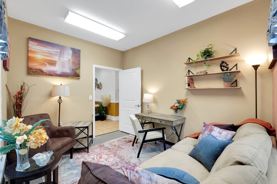 More Photos Of 248-250 Adley Way, Greenville Office For Sale