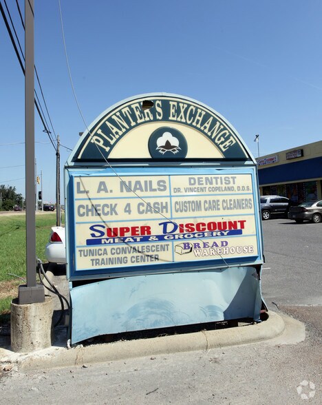 More Photos Of 1041 Us-61 Hwy N, Tunica Unknown For Lease