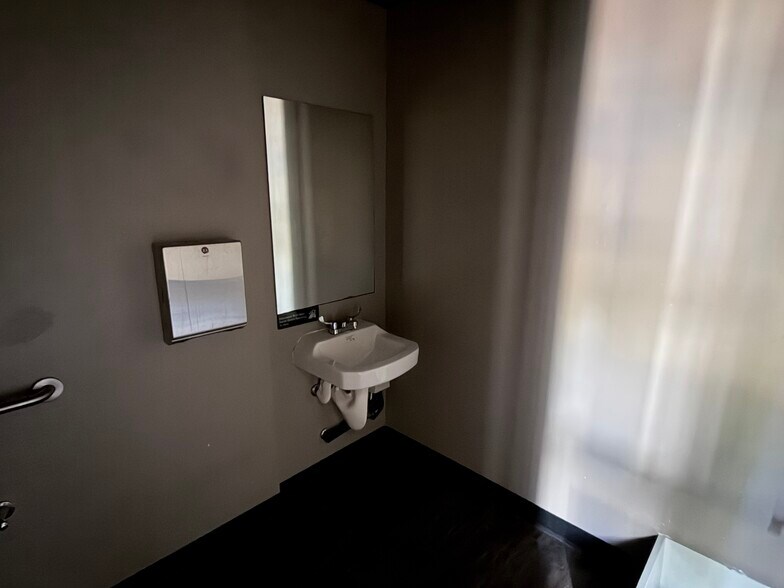 More Photos Of 2359-2367 N University Dr, Coral Springs Unknown For Lease