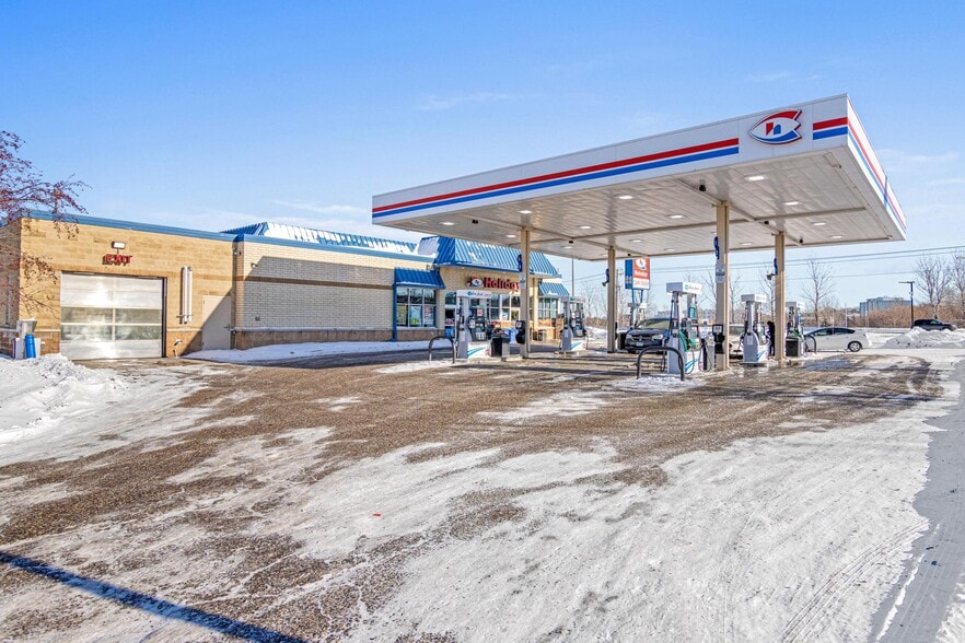 More Photos Of 900 Burnsville Pky W, Burnsville Convenience Store For Sale