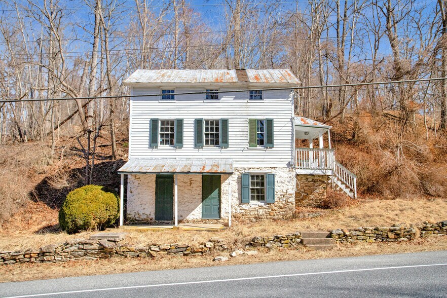 More Photos Of 14943 York Rd, Sparks Glencoe Specialty For Sale