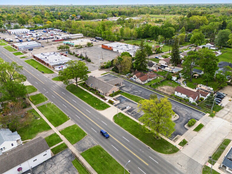 More Photos Of 29049 Joy Rd, Westland Bank For Sale