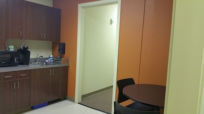 More Photos Of 363 Church St N, Concord Loft Creative Space For Lease
