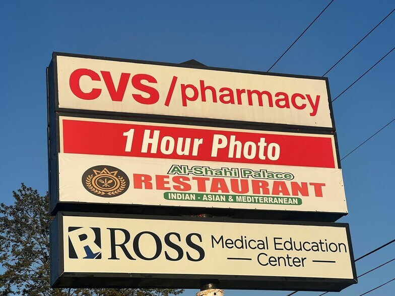 More Photos Of 4235-4239 E 12 Mile Rd, Warren Storefront For Sale