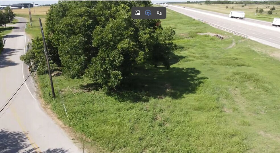 More Photos Of TBD TBD Interstate 35 Hwy, Italy Land For Sale