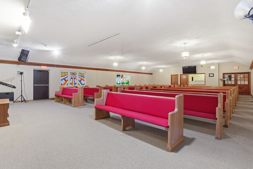 More Photos Of 768 S Broad St, Lancaster Religious Facility For Sale