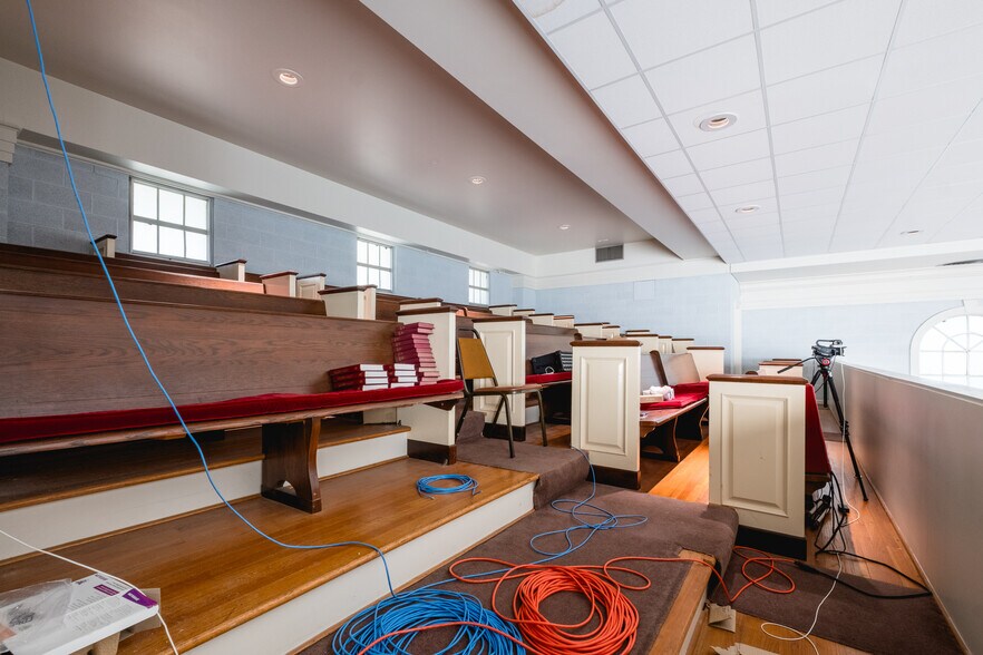More Photos Of 4401 Woodlawn Dr, Little Rock Religious Facility For Sale