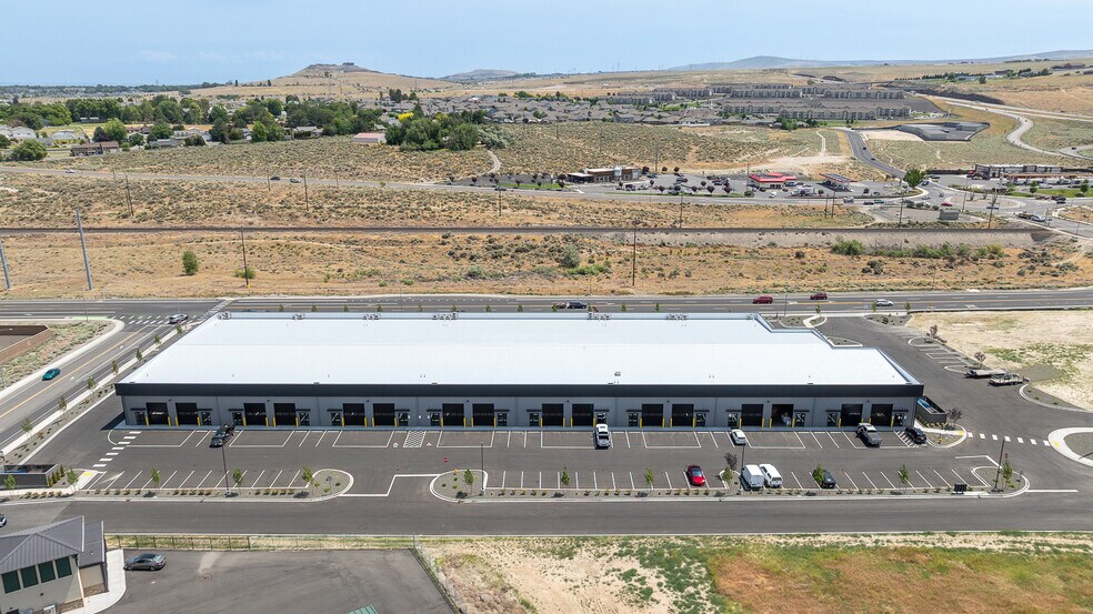 More Photos Of 3121 Leslie Rd rd, Richland Distribution For Lease