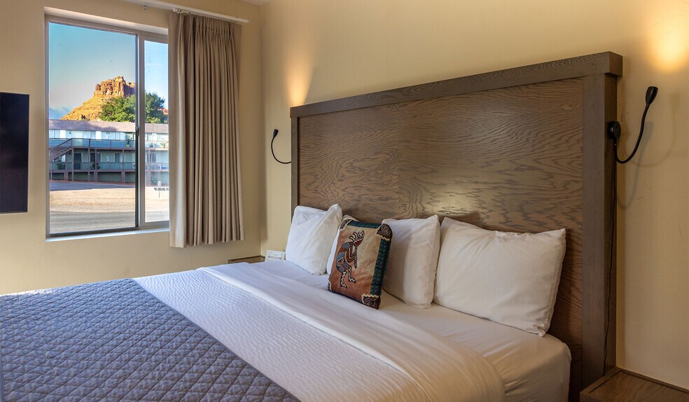 More Photos Of 105 Bell Rock Plz, Sedona Hotel For Sale