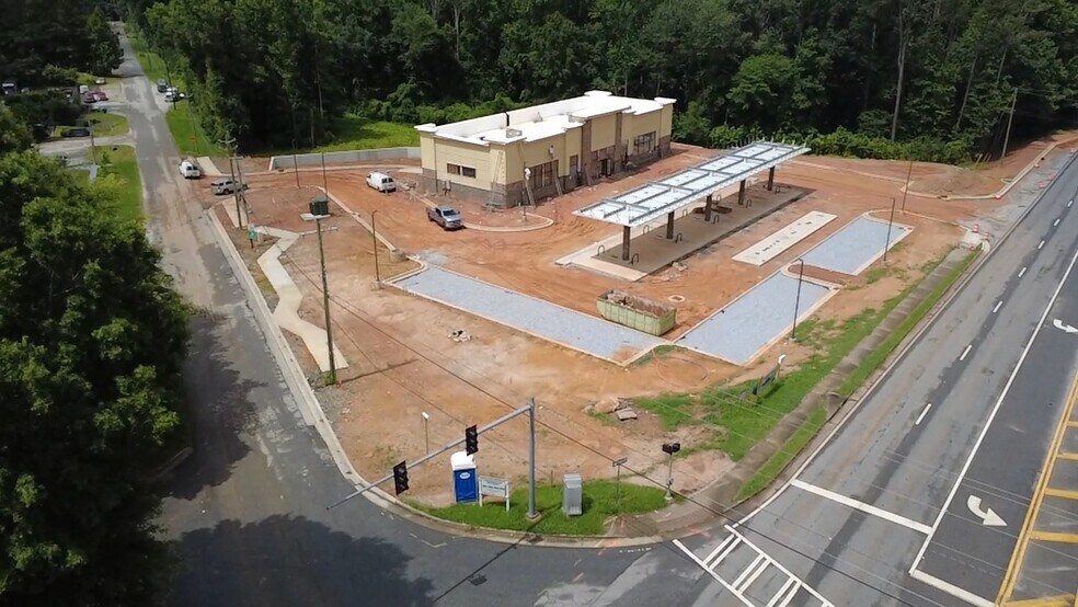 More Photos Of 470 Flint River rd, Jonesboro Service Station For Sale