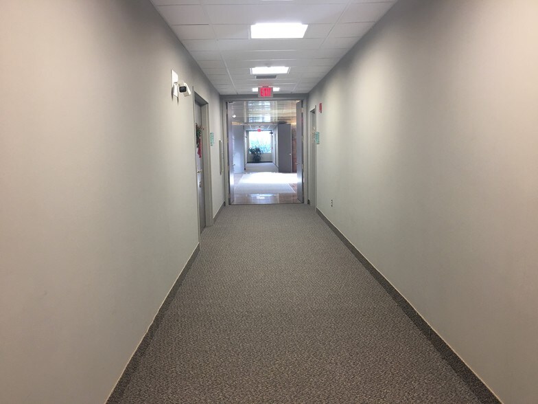 More Photos Of 90 Grove St, Ridgefield Medical For Sale