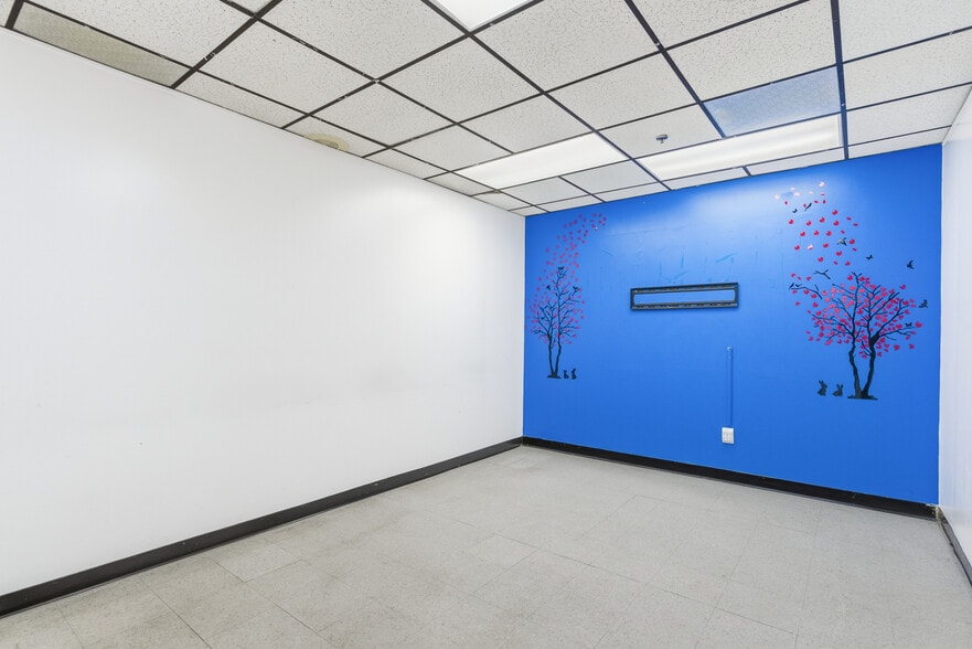 More Photos Of 128 Wilson Ave, Newark Office For Lease