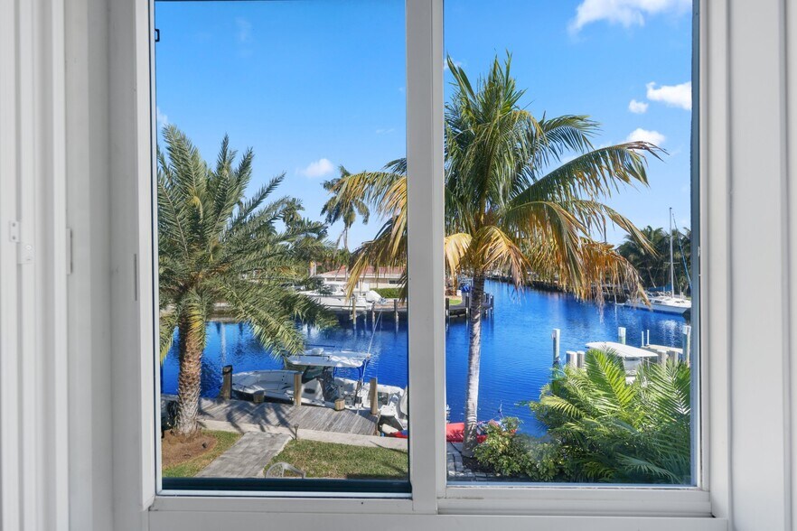 More Photos Of 830 SE 22nd Ave, Pompano Beach Apartments For Sale