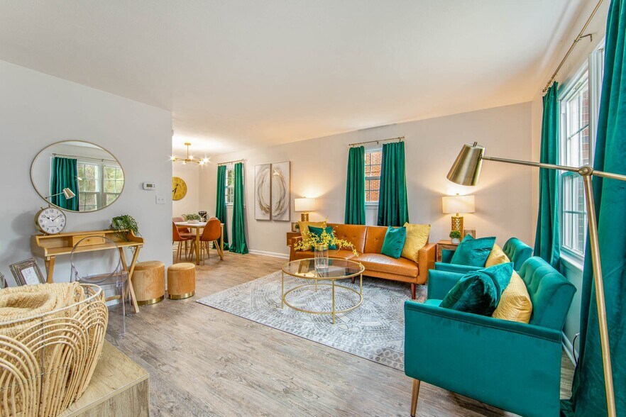 More Photos Of 812-830 Pilot Ave, Fayetteville Multifamily For Sale