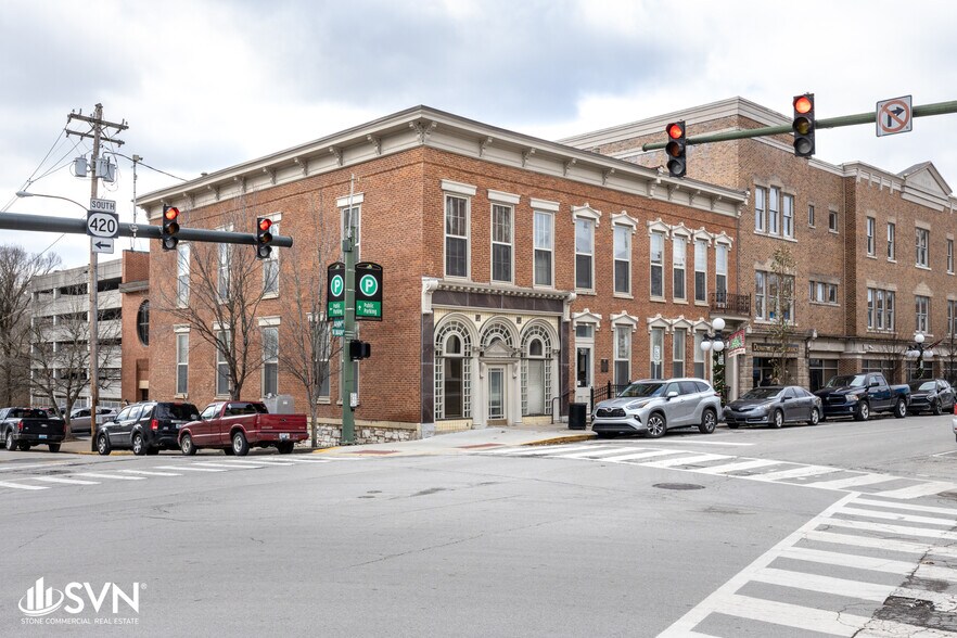 Primary Photo Of 201 W Main St, Frankfort Office For Lease