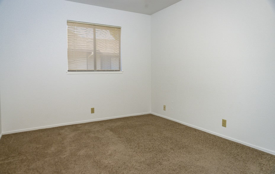 More Photos Of 3337 La Canada Dr, Cameron Park Apartments For Sale