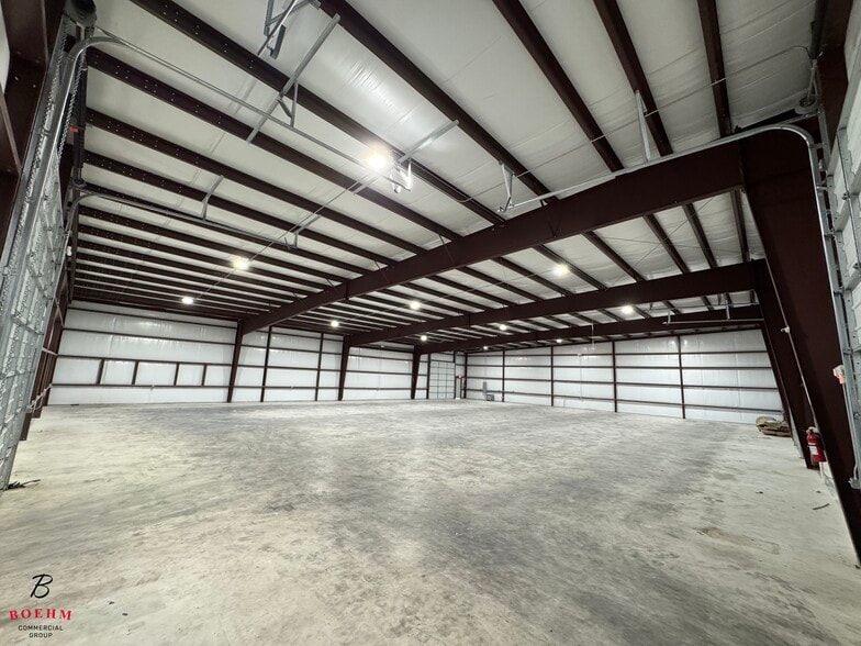 More Photos Of 48 Worth Dr, Boerne Industrial For Lease