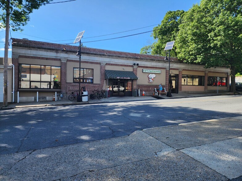 More Photos Of 601 Front St, Catasauqua Restaurant For Sale