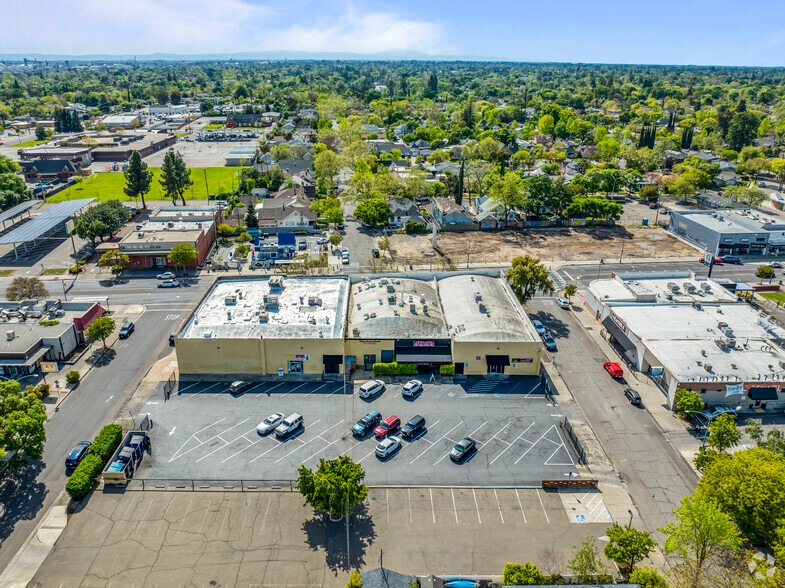 More Photos Of 1700-1744 Pacific Ave, Stockton Storefront For Lease