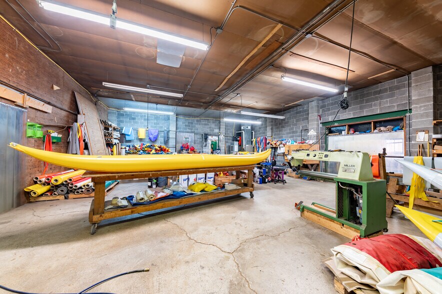 More Photos Of 40 Jennmar Dr, Reedsville Distribution For Sale