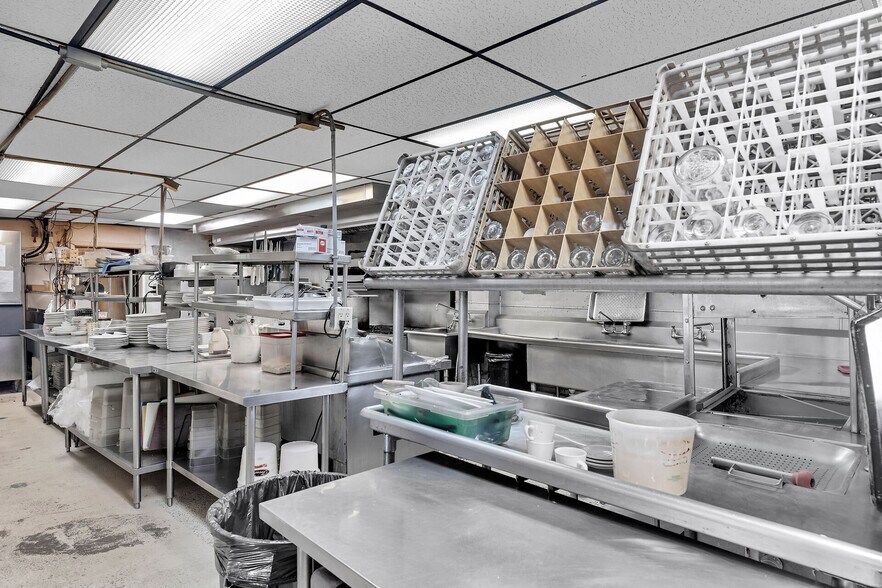 More Photos Of 90311 Old Hwy, Tavernier General Retail For Sale