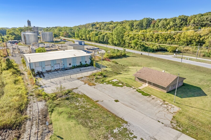 Primary Photo Of 6301 NE Birmingham Rd, Kansas City Warehouse For Sale