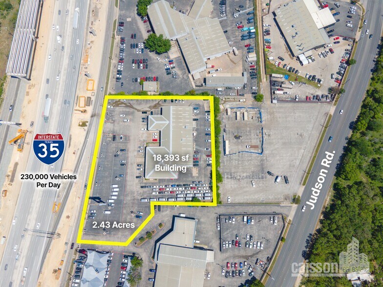 More Photos Of 12528 N Interstate 35, Live Oak Auto Dealership For Lease